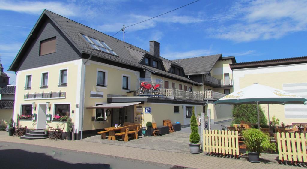 Hotel&Restaurant Hüllen Barweiler Exterior foto